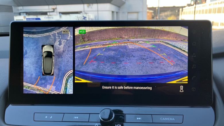 Nissan Qashqai 1.3 DiG-T MH N-Connecta 5dr Petrol Hatchback